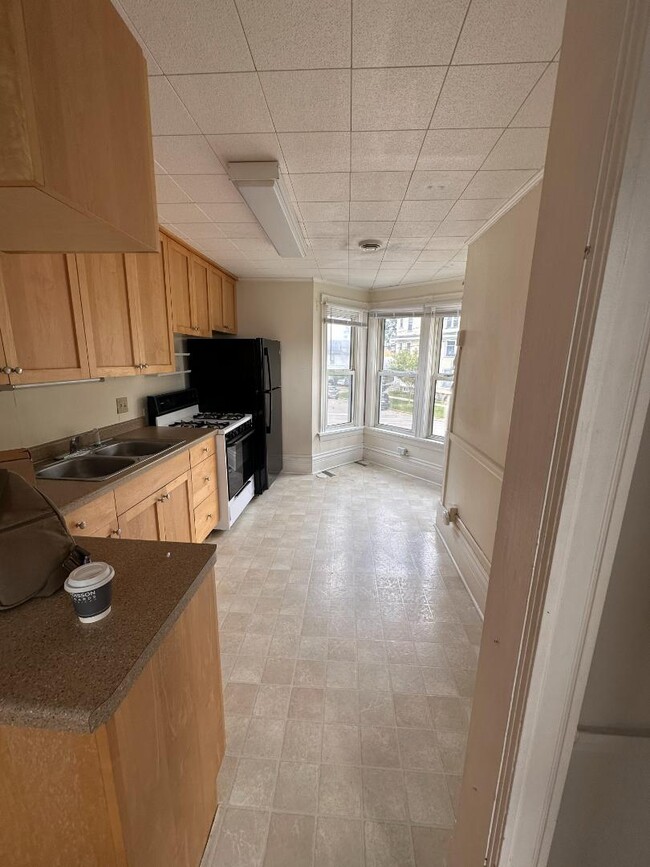 Building Photo - 751 Jenifer St