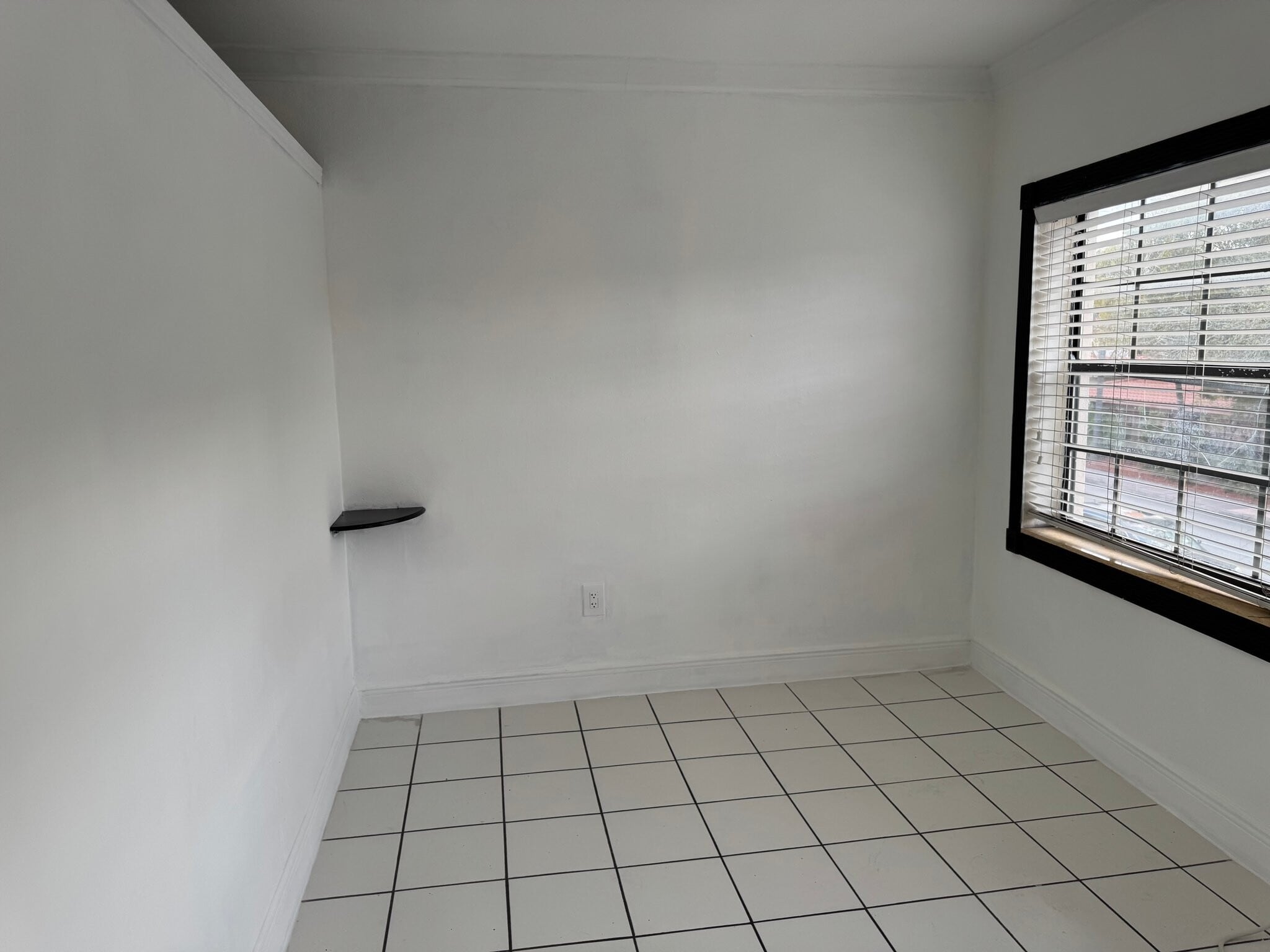Building Photo - 384 Minorca Ave