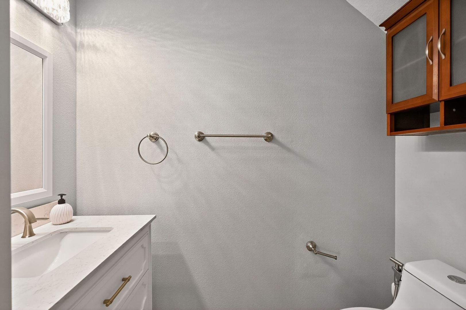 Building Photo - 6153 Everlasting Pl