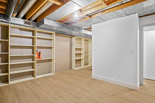 Floorplan - 815 Dewey Ave