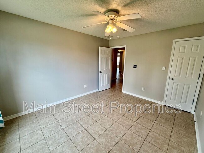 Building Photo - 11502 Aruba Dr