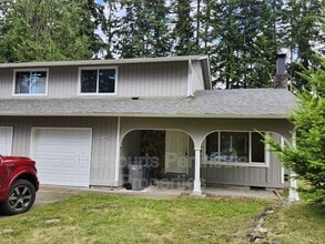Building Photo - 3234 SE Goldmaur Ct