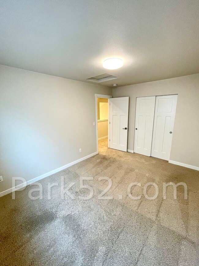 Building Photo - Half Off First Full Month! 4 Bedroom Single Family Home in Lacey