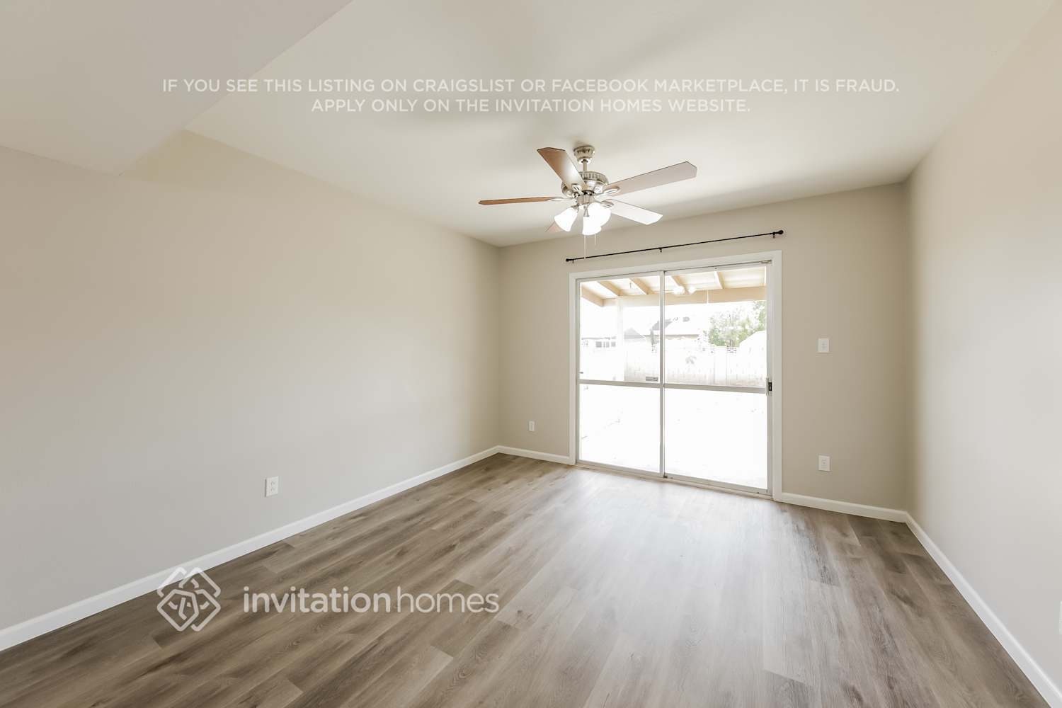 Building Photo - 4613 W Augusta Ave