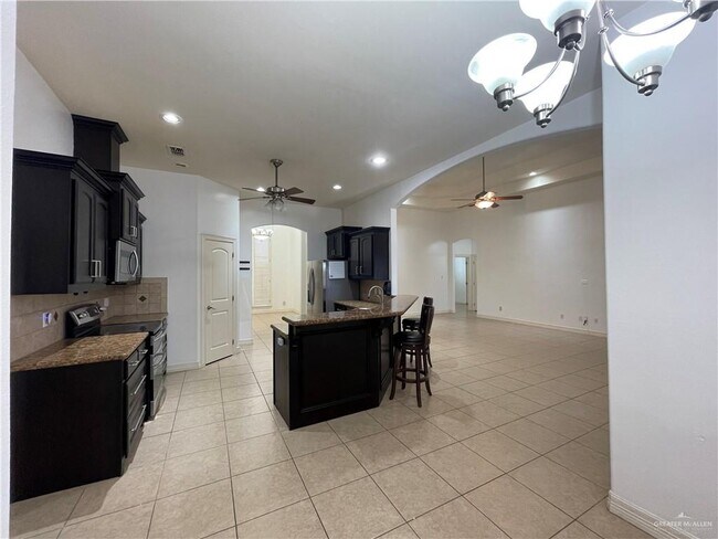 Building Photo - 24 N Flag St