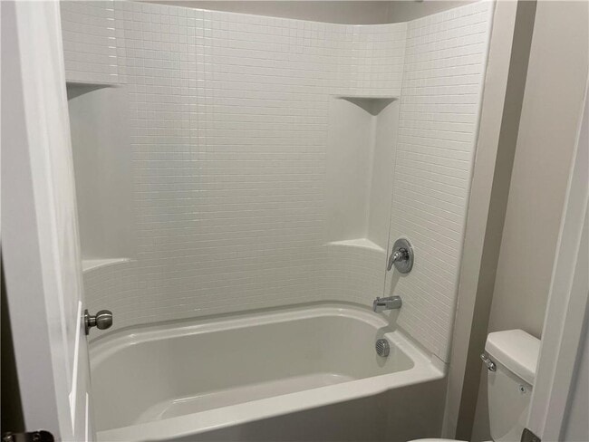 Building Photo - 4636 Waxwing St