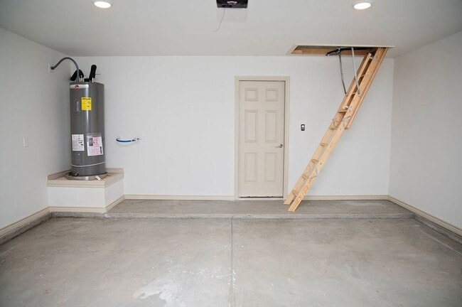 Building Photo - 1324 Bajada St