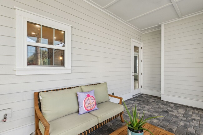 Building Photo - 1539 Coastal Oaks Dr