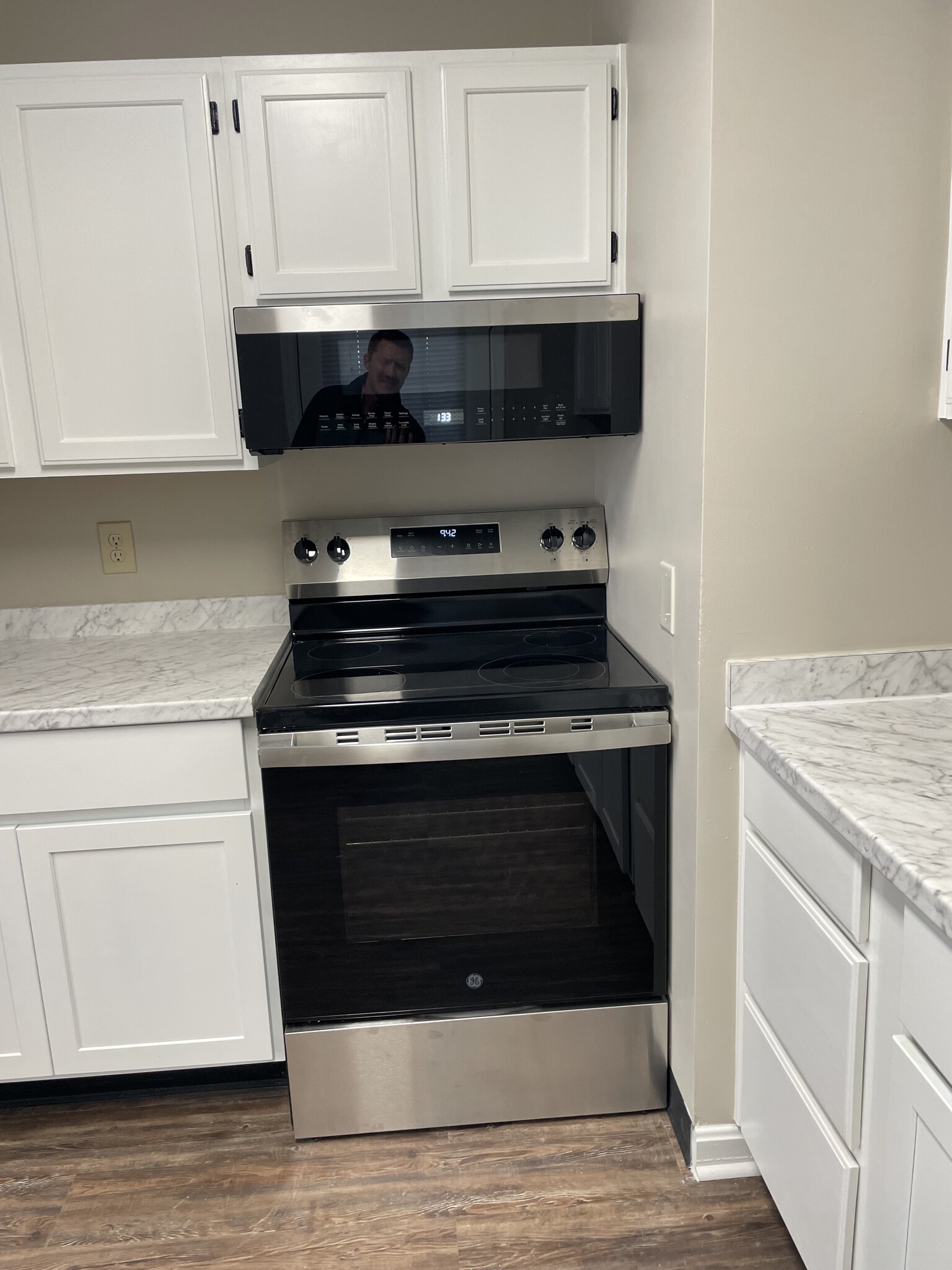 Building Photo - 2913 Abigail Dr