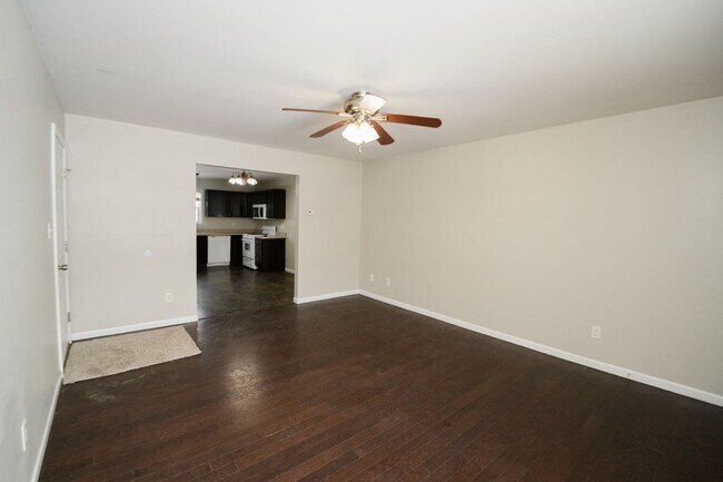 Building Photo - 693 Dearborn Rd