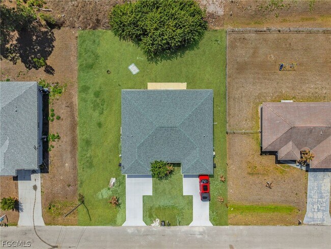 Building Photo - 4549 22nd St SW