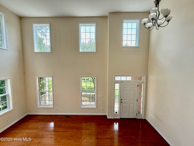 Building Photo - 410 Harkness Cir