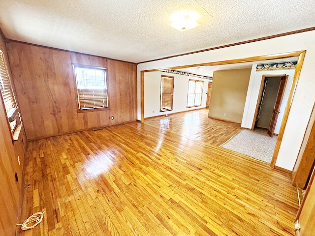 Building Photo - 3351 Pembroke Rd