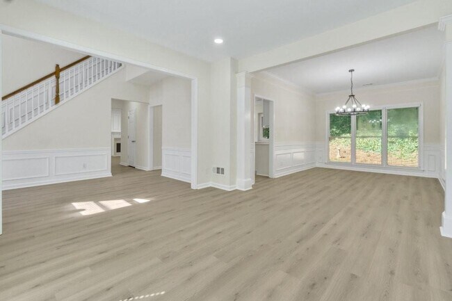 Building Photo - 5350 Oxford Chase Way