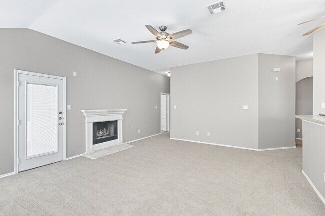 Building Photo - 3 Bedroom in Kyle with Fresh Paint Through...