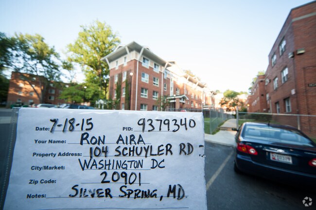 Building Photo - 104 Schuyler Rd