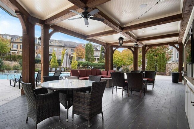 Building Photo - 2418 Gatebury Cir