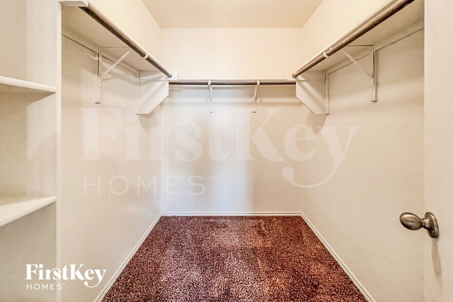 Building Photo - 2025 Kickapoo Trail