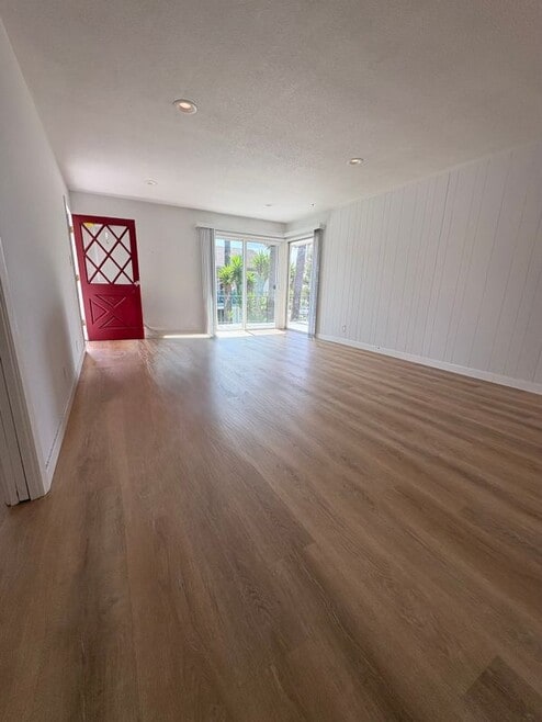 Building Photo - 24257 Santa Clara Ave
