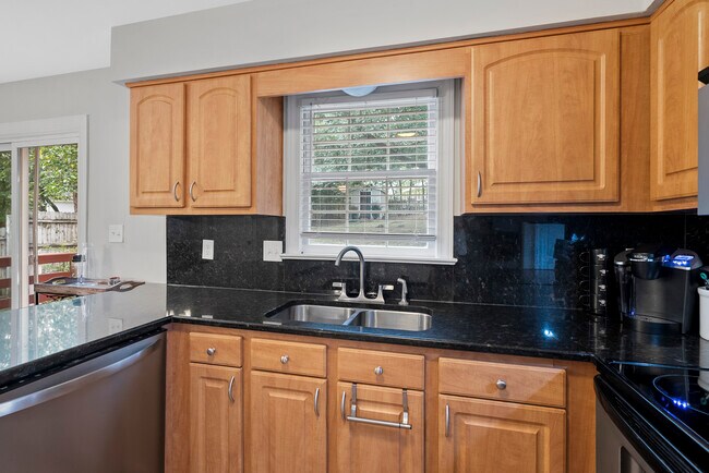 Building Photo - 8313 Bellingham Cir