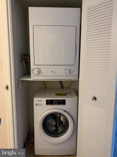 Building Photo - 2921 N Leisure World Blvd