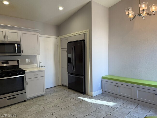 Building Photo - 3503 Oberon Ln