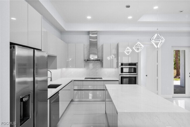 Building Photo - 3990 27th Ave NE