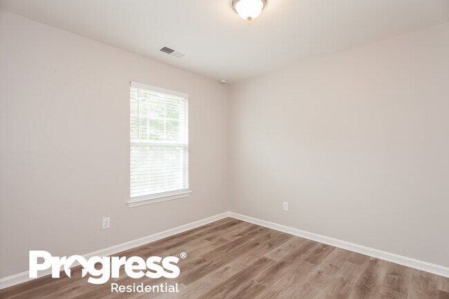 Building Photo - 8932 Steelechase Dr