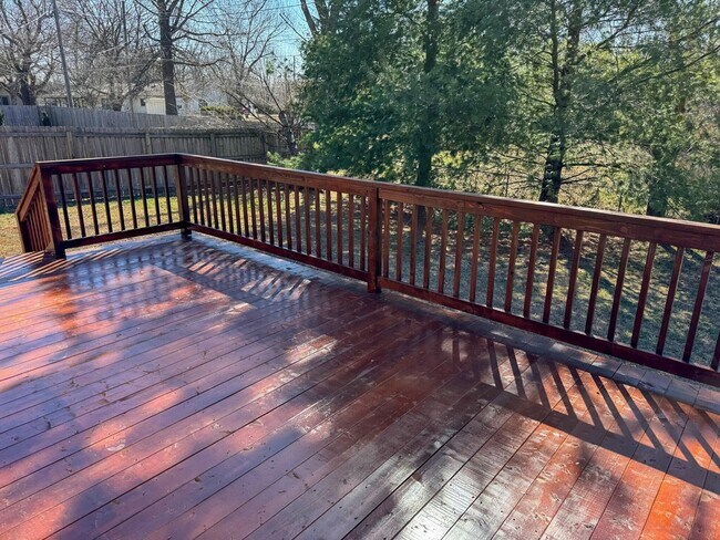 Building Photo - 4 Bed 3 Bath 2 Car Garage-1/2 off 1st Mont...