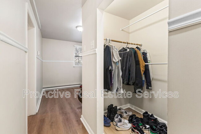 Building Photo - 1019 Westover Ave