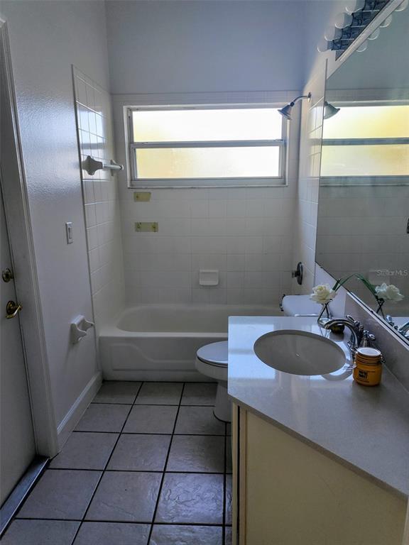 Building Photo - 3045 Lazlo Ln