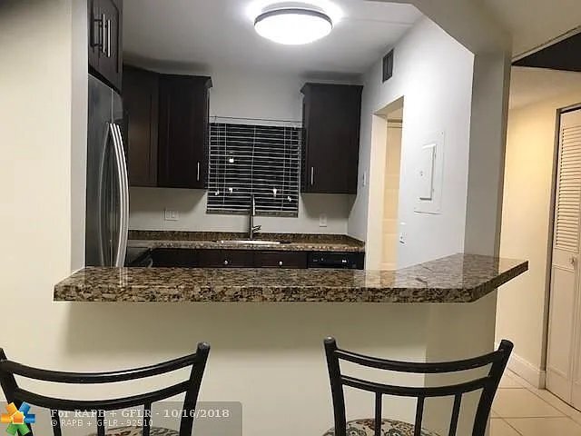 Building Photo - 21890 Lake Forest Cir