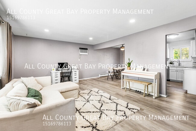 Building Photo - 921 Church St