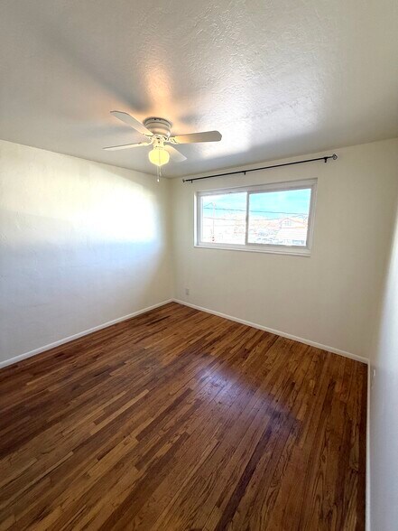 Building Photo - 1120 S Curry St