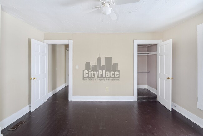 Building Photo - 1022 N Rural St