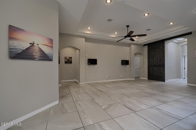 Building Photo - 14805 Holly Springs