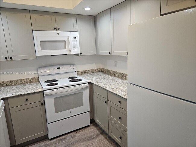 Building Photo - 97 Deer Creek Rd