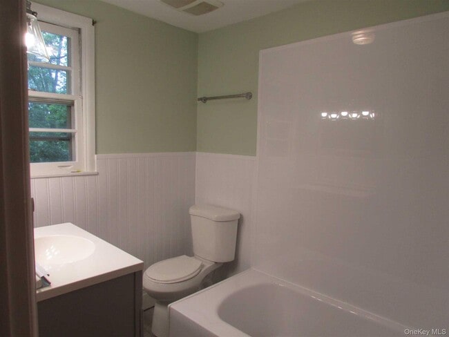 Building Photo - 361 NY-376