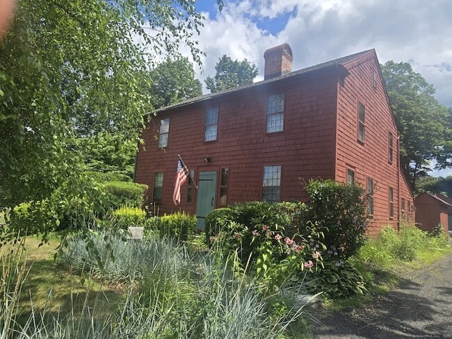 Primary Photo - 100 Main St S