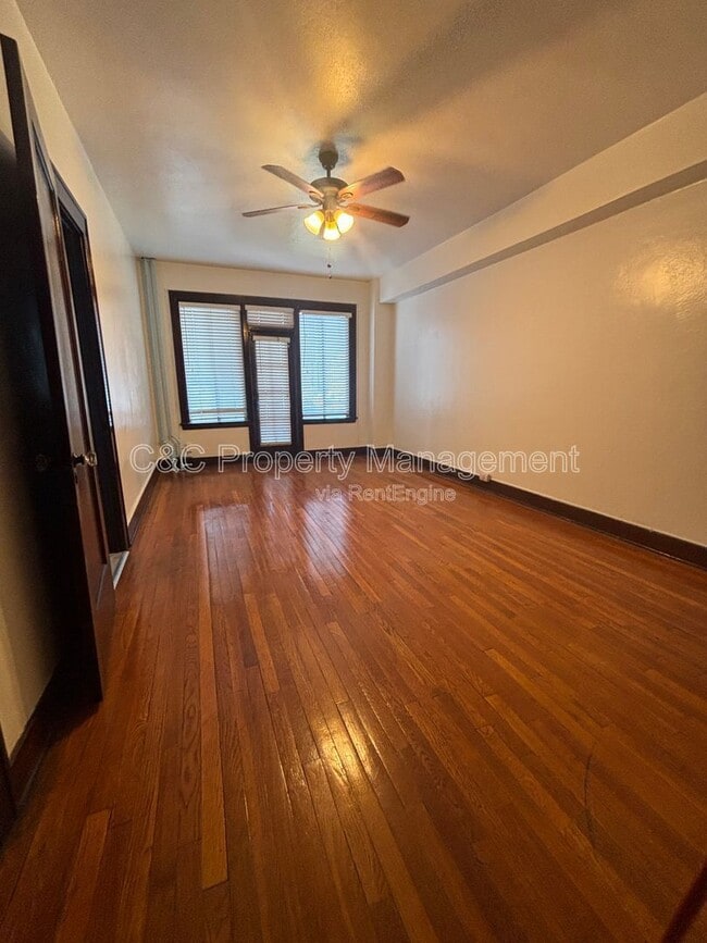 Building Photo - 360 W Ocean Blvd