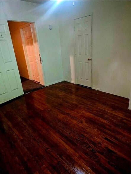 Building Photo - 9726 Zamora Ave