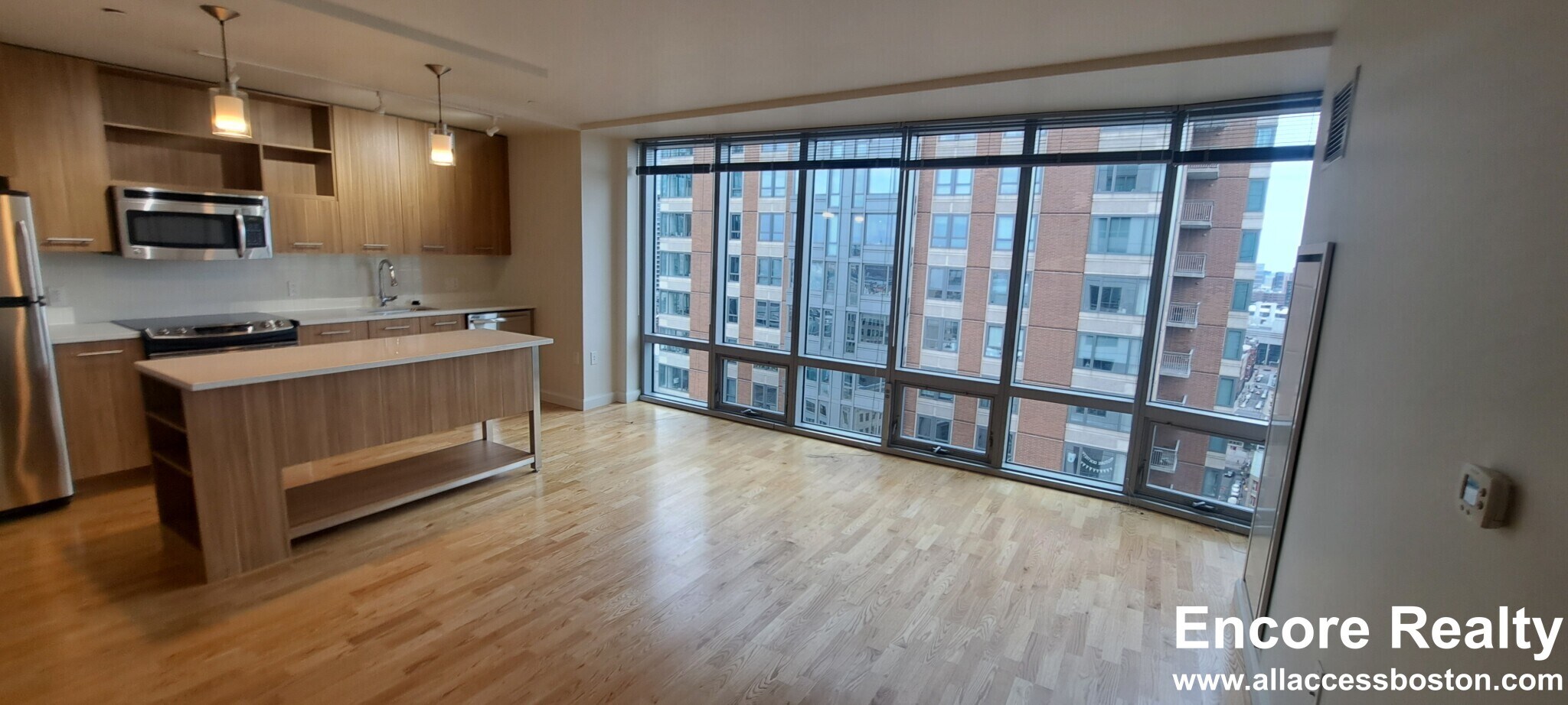 Building Photo - 665 Washington St