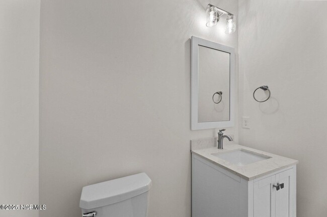 Building Photo - 4504 Laurel Rdg Dr