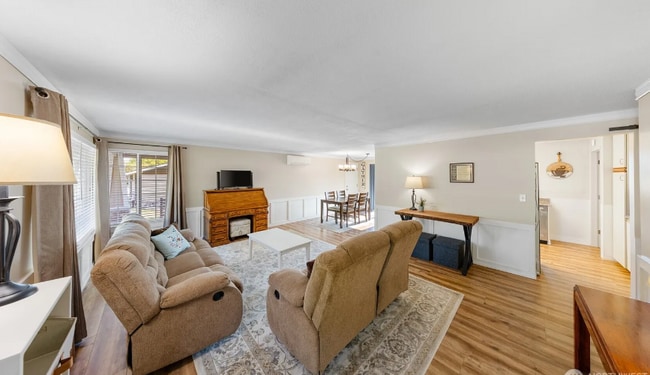 Building Photo - 1372 Orchard Loop