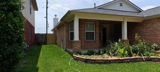 Building Photo - 11727 Forest Wind Ln