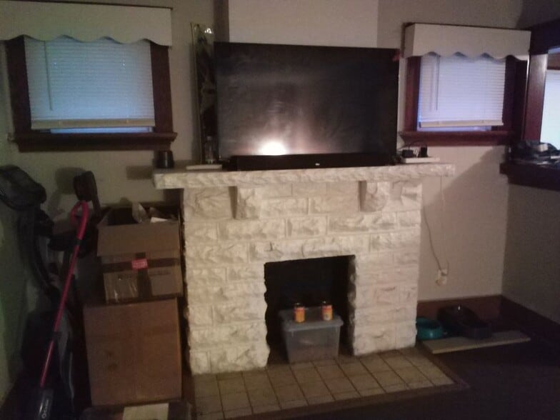 Building Photo - 3626 Bellefontaine Ave