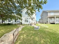 Building Photo - 3209 Fairfield Ave