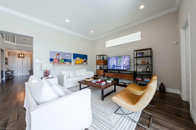 Building Photo - 9368 Eden Roc Ct