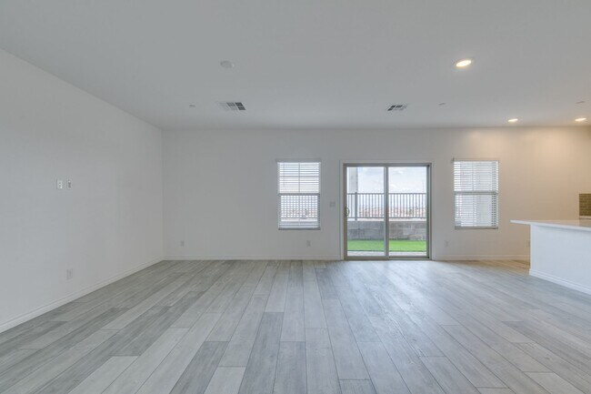 Building Photo - GORGEOUS SUMMERLIN WEST COMMUNITY**TONS OF UPGRADES*CITY AND STRIP VIEWS*COMMUNITY POOL AND SPA*