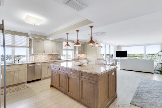 Building Photo - 375 S Beach Rd